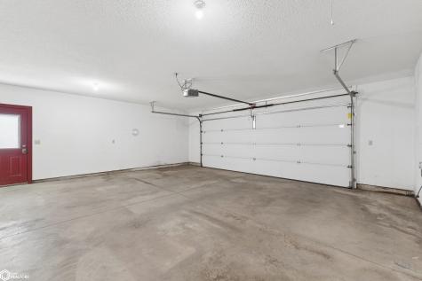102 34th Street W Clear Lake IA 50428
