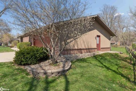 102 34th Street W Clear Lake IA 50428