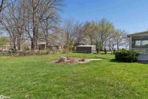 102 34th Street W Clear Lake IA 50428