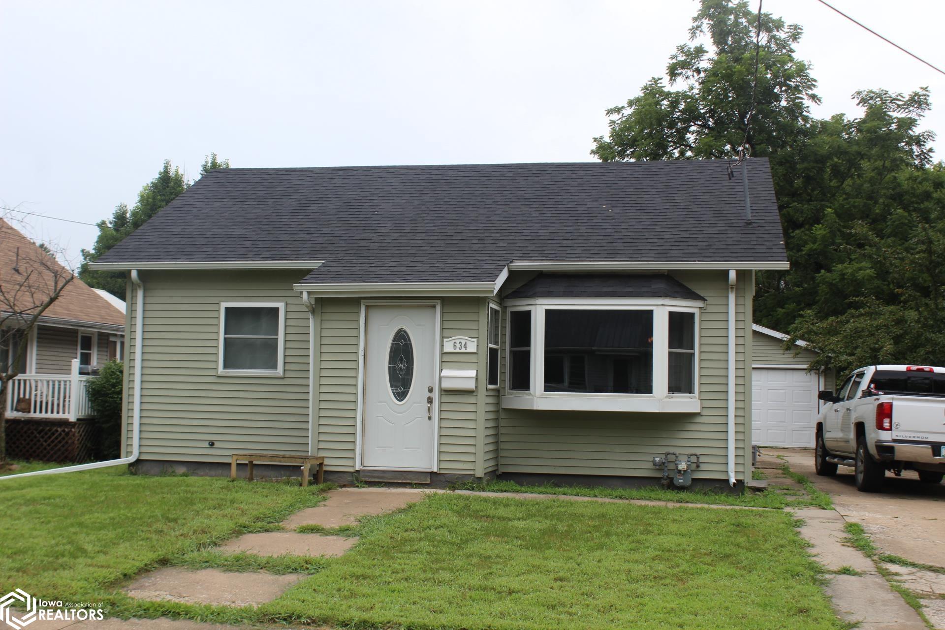 634 3rd Street SE Mason City IA 50401