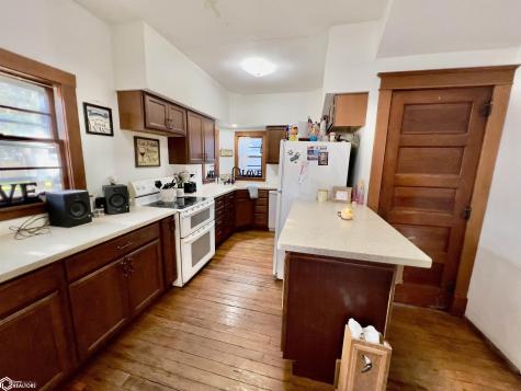 1602 Clark Street Charles City IA 50616