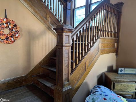 1602 Clark Street Charles City IA 50616