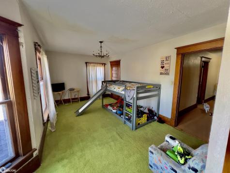 1602 Clark Street Charles City IA 50616