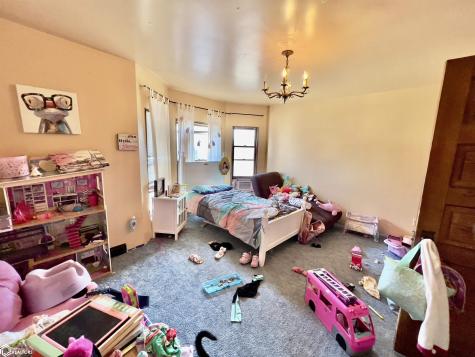 1602 Clark Street Charles City IA 50616