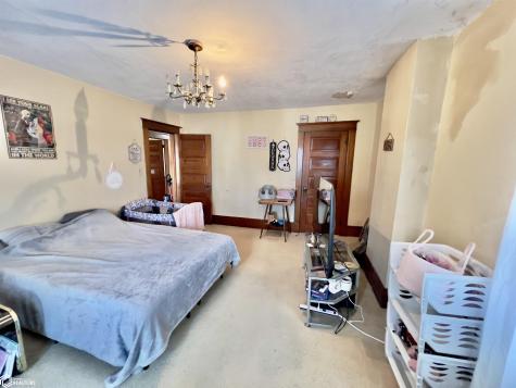 1602 Clark Street Charles City IA 50616