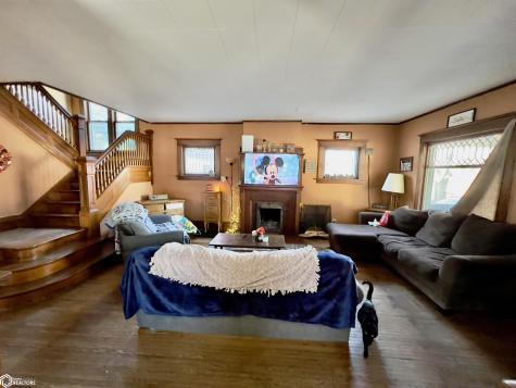 1602 Clark Street Charles City IA 50616