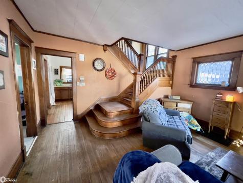 1602 Clark Street Charles City IA 50616