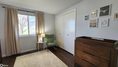 2117 S Mckinley Avenue Mason City IA 50401