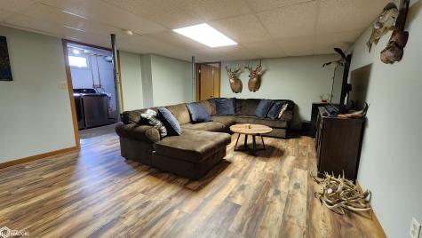 2117 S Mckinley Avenue Mason City IA 50401