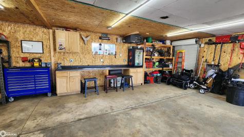 2117 S Mckinley Avenue Mason City IA 50401