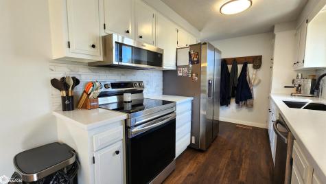 2117 S Mckinley Avenue Mason City IA 50401