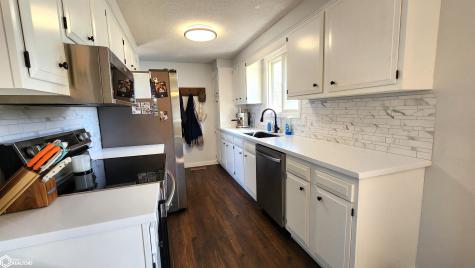 2117 S Mckinley Avenue Mason City IA 50401