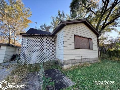 335 E North Street Manly IA 50456