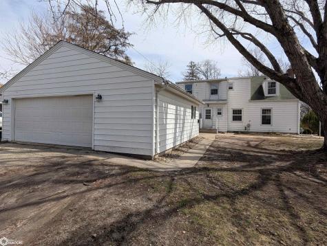 646 S Clark Street Forest City IA 50436