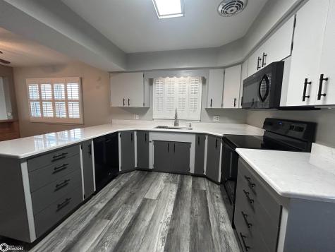 1610 Terrace Boulevard Hampton IA 50441