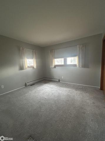 1610 Terrace Boulevard Hampton IA 50441