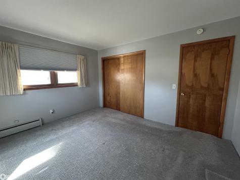 1610 Terrace Boulevard Hampton IA 50441