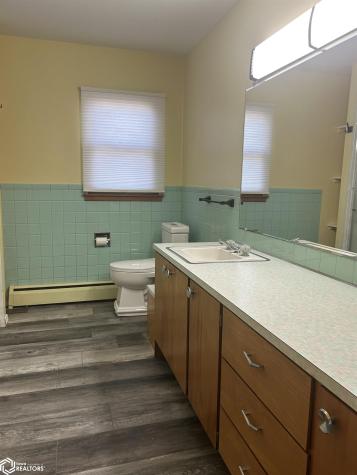 1610 Terrace Boulevard Hampton IA 50441