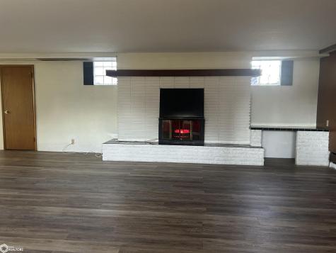 1610 Terrace Boulevard Hampton IA 50441