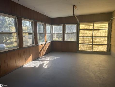 1610 Terrace Boulevard Hampton IA 50441