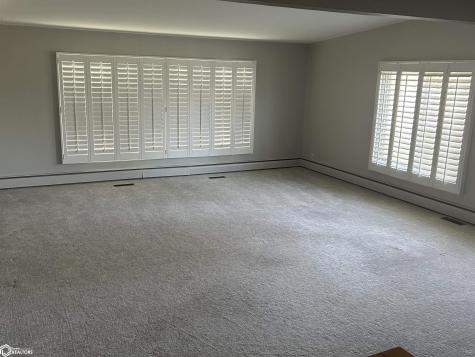 1610 Terrace Boulevard Hampton IA 50441