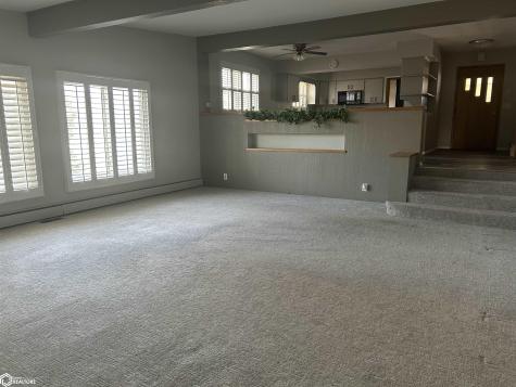 1610 Terrace Boulevard Hampton IA 50441