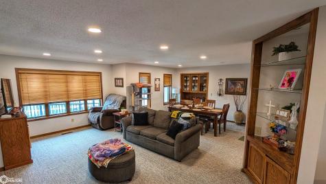 1030 15th Street SE Mason City IA 50401
