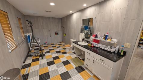 1030 15th Street SE Mason City IA 50401