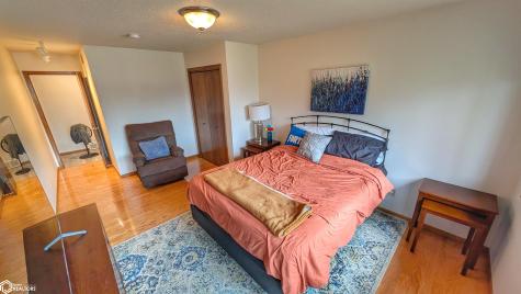 1030 15th Street SE Mason City IA 50401