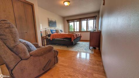 1030 15th Street SE Mason City IA 50401