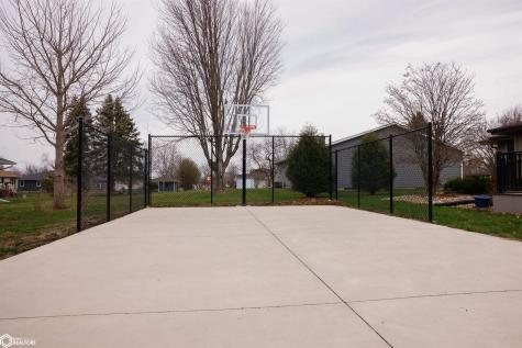 1030 15th Street SE Mason City IA 50401
