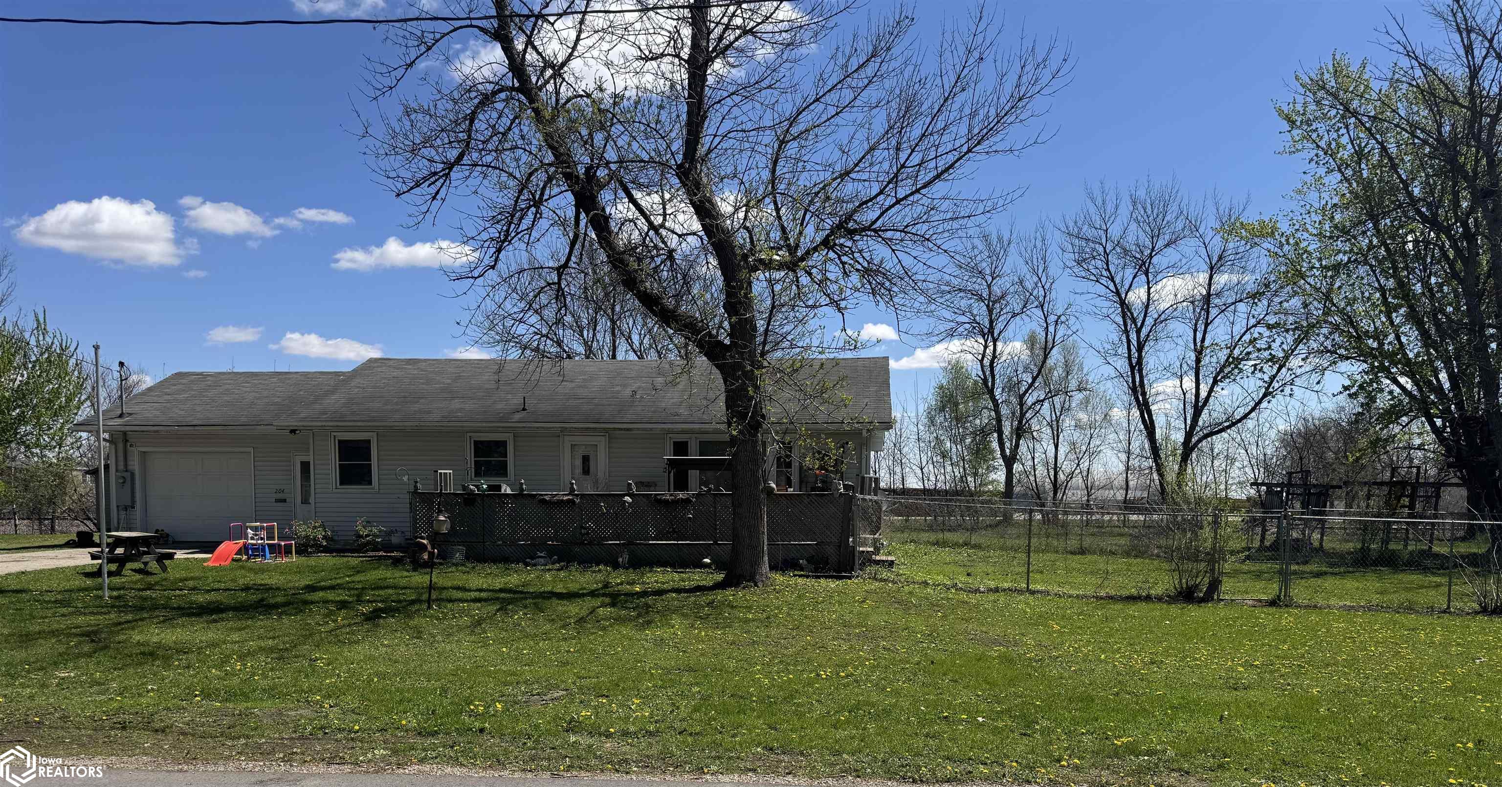 204 15th Street S Northwood IA 50459-1743