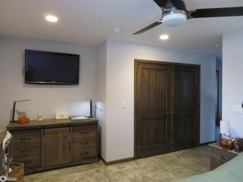 205 White Fox Drive Clarion IA 50525