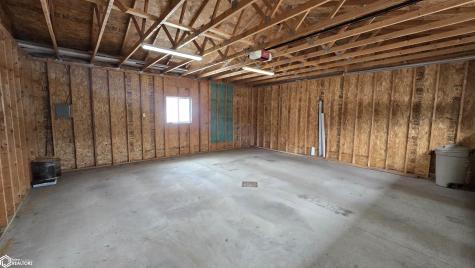 286 S Harrison Street Thompson IA 50478