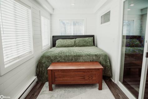 4466 Park Avenue Clear Lake IA 50428