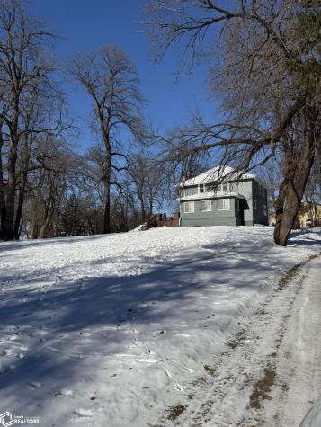 4466 Park Avenue Clear Lake IA 50428