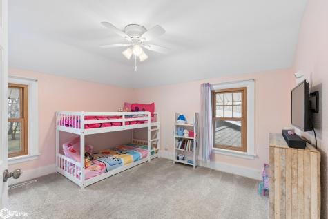 4466 Park Avenue Clear Lake IA 50428
