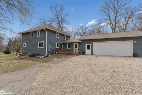 4466 Park Avenue Clear Lake IA 50428
