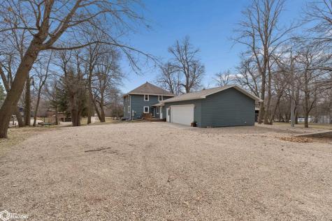 4466 Park Avenue Clear Lake IA 50428