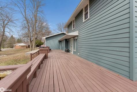 4466 Park Avenue Clear Lake IA 50428