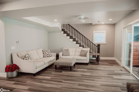 4466 Park Avenue Clear Lake IA 50428