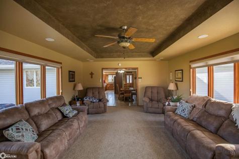 122 Parkside Drive Algona IA 50511