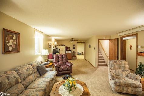 122 Parkside Drive Algona IA 50511
