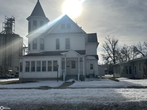 120 1st Avenue SE Clarion IA 50525
