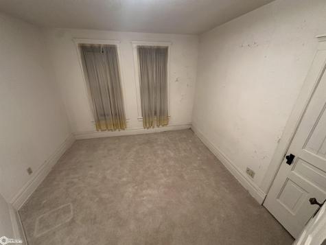 120 1st Avenue SE Clarion IA 50525
