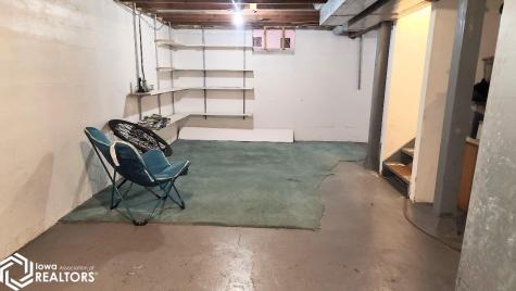 935 11th Street NE Mason City IA 50401