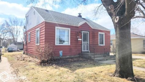 935 11th Street NE Mason City IA 50401