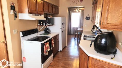 935 11th Street NE Mason City IA 50401
