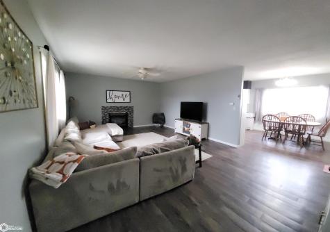1221 S Main Street Clarion IA 50525