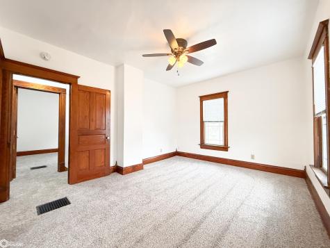 321 S Van Kirk Street Latimer IA 50452